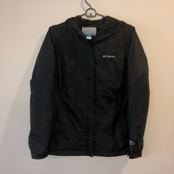 Columbia Jackets & Blazers - Columbia Omni-Tech Waterproof Woman’s rain coat